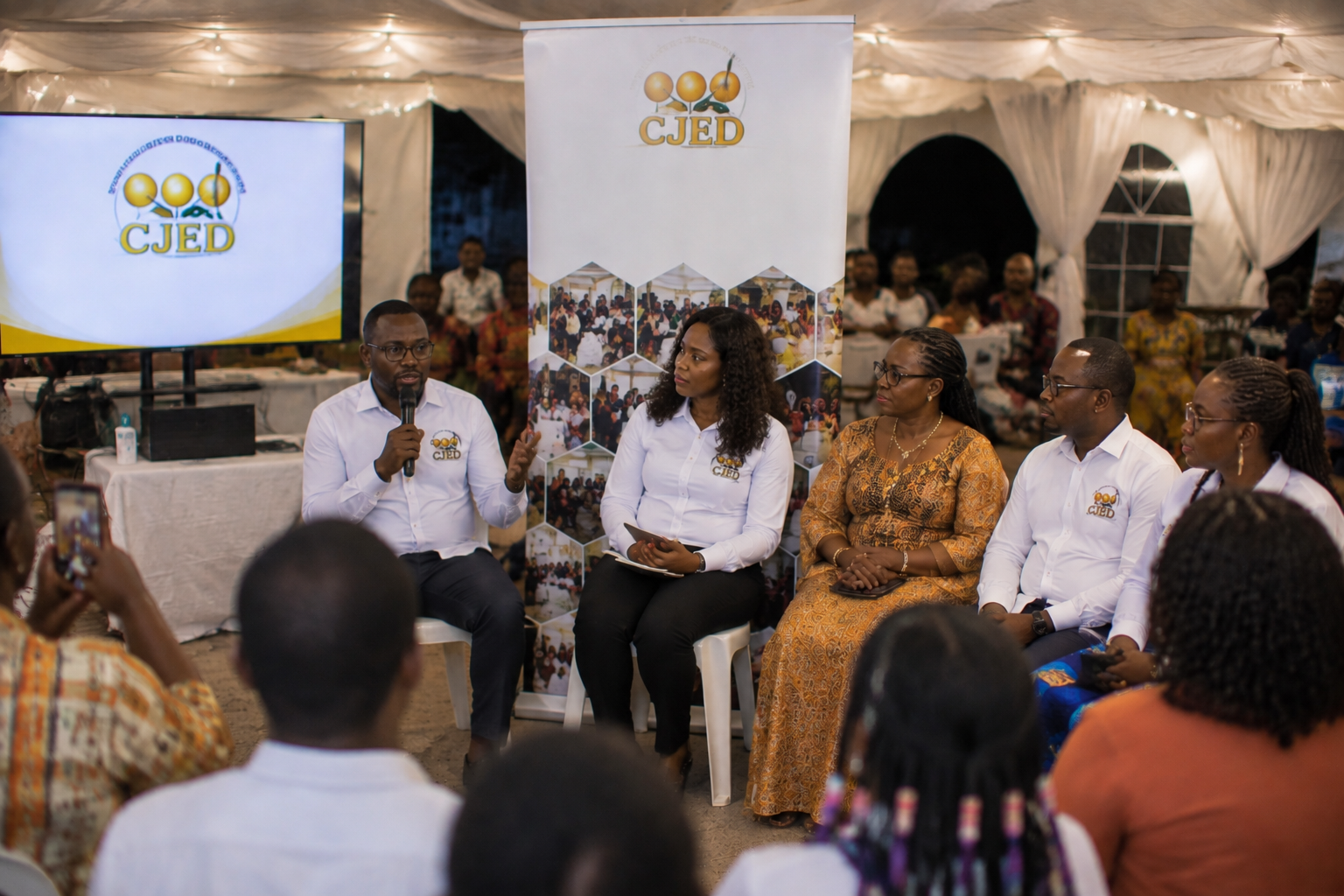 Panel discussion with the community